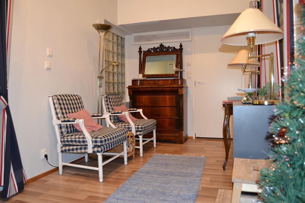 Villa Linnunlaulu Loparo Room photo